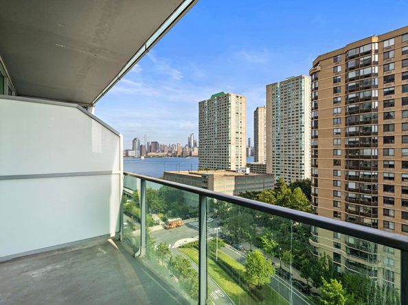 20 Newport Parkway 1202, Jersey City NJ 07310