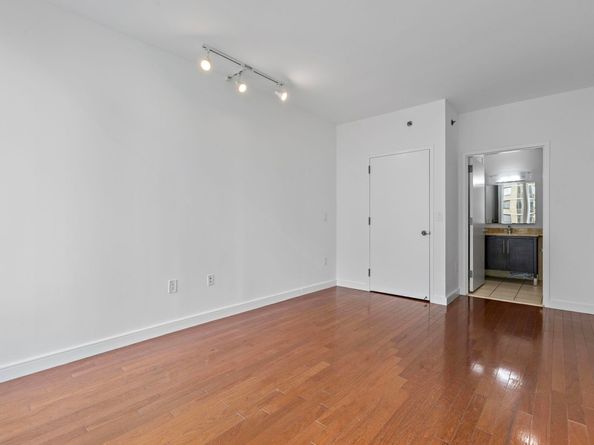 20 Newport Parkway 1202, Jersey City NJ 07310