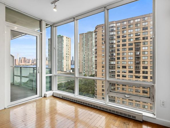 20 Newport Parkway 1202, Jersey City NJ 07310