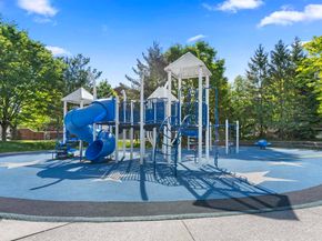 4 Constellation Pl 405, Jersey City NJ 07305