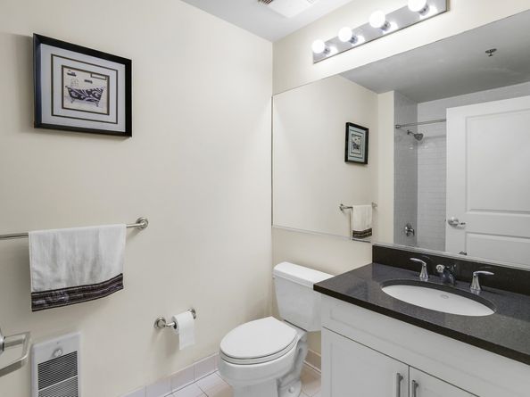 4 Constellation Pl 405, Jersey City NJ 07305
