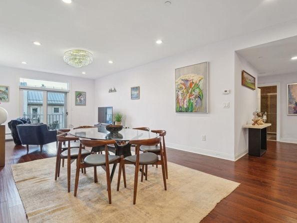 208 Shearwater Ct West 53, Jersey City NJ 07305