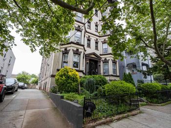 162 Fairview Ave