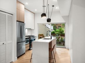 18 1/2 Highland Ave, Jersey City NJ 07306