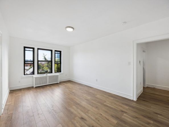 56 Glenwood Ave 55, Jersey City NJ 07306