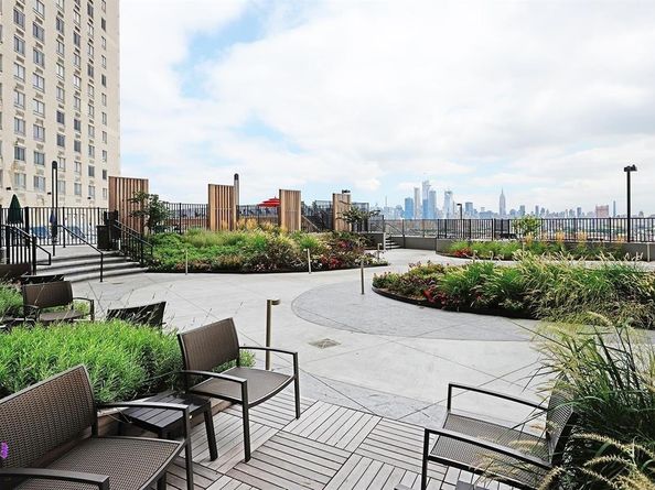 100 Manhattan Ave 1716, Union City NJ 07087