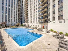 100 Manhattan Ave 1716, Union City NJ 07087