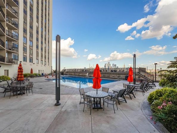 100 Manhattan Ave 1716, Union City NJ 07087
