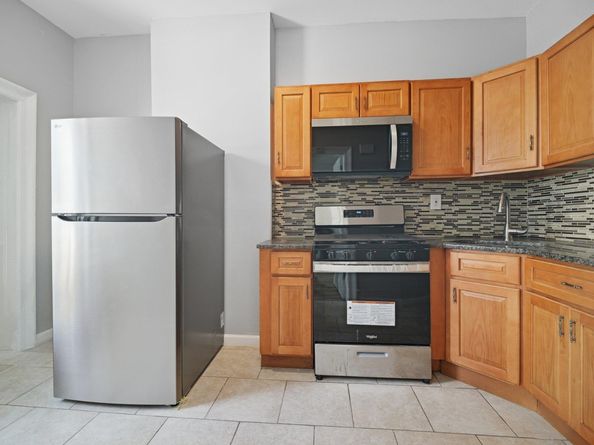 130 Wilkinson Ave, Jersey City NJ 07305