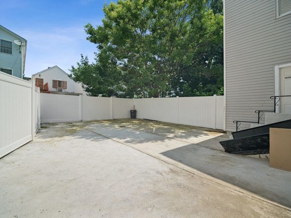 130 Wilkinson Ave, Jersey City NJ 07305
