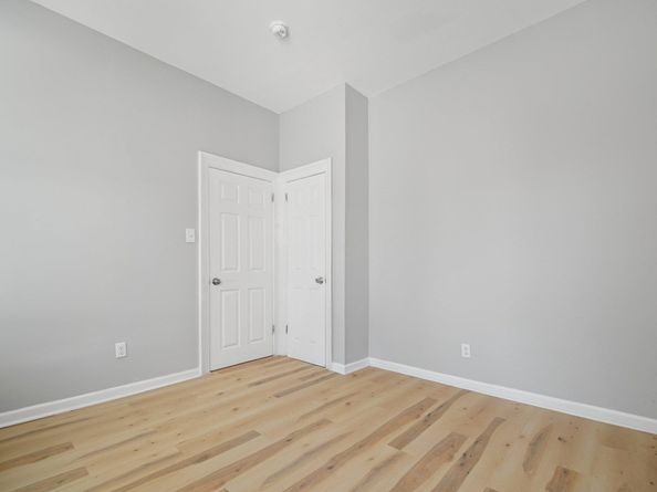 130 Wilkinson Ave, Jersey City NJ 07305