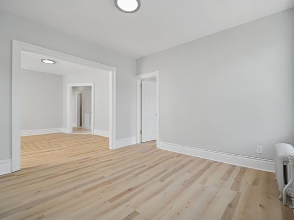 130 Wilkinson Ave, Jersey City NJ 07305