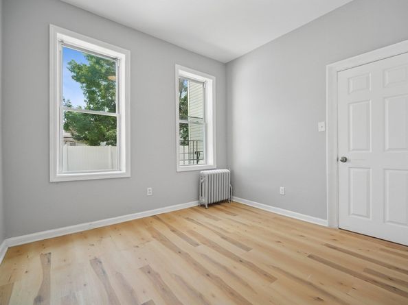 130 Wilkinson Ave, Jersey City NJ 07305