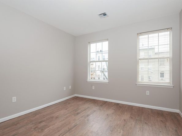 248 Pine St Unit B, Jersey City NJ 07304