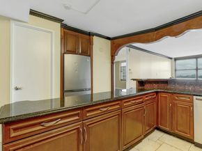 7002 Blvd East 19A, Guttenberg NJ 07093