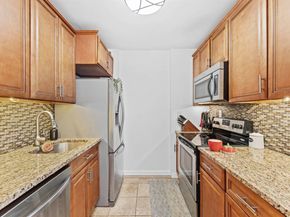 100 Manhattan Ave 1217, Union City NJ 07087