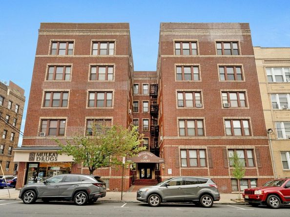 6601 Broadway E7, West New York NJ 07093