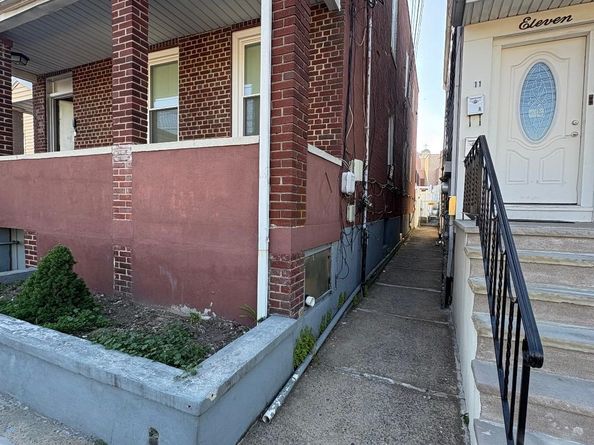 9 Emerson Ave, Jersey City NJ 07306