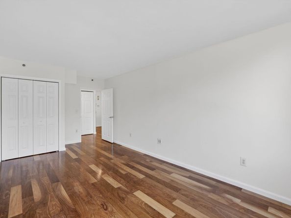 1 2nd St 206, Jersey City NJ 07302