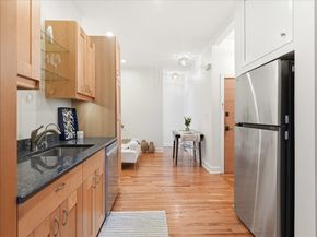 321 Bloomfield St 2, Hoboken NJ 07030