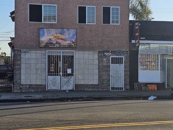 1714 W Florence Avenue