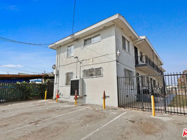 7516 S Western Avenue, Los Angeles CA 90047