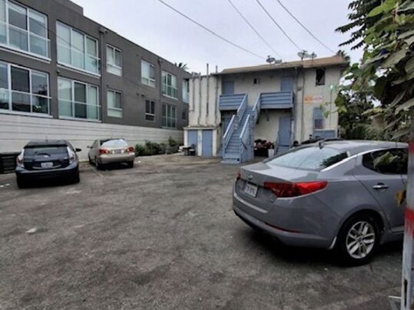 5736 Camerford Avenue, Los Angeles CA 90038
