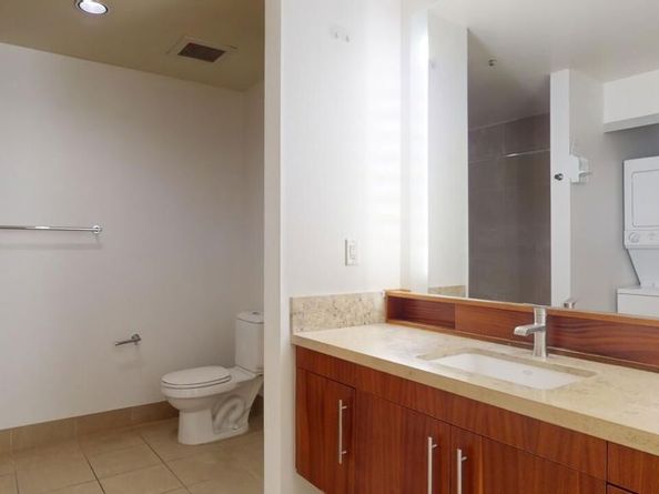 1100 S Hope Street 1407, Los Angeles CA 90015