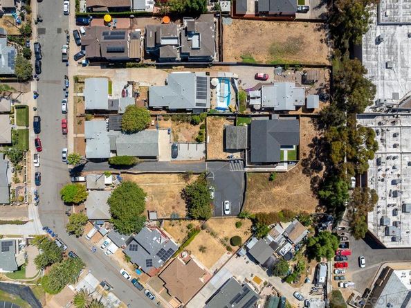 1313 N Ave, National City CA 91950