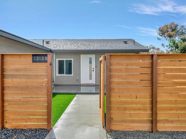 1313 N Ave, National City CA 91950