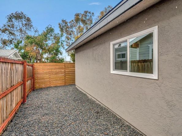 1313 N Ave, National City CA 91950