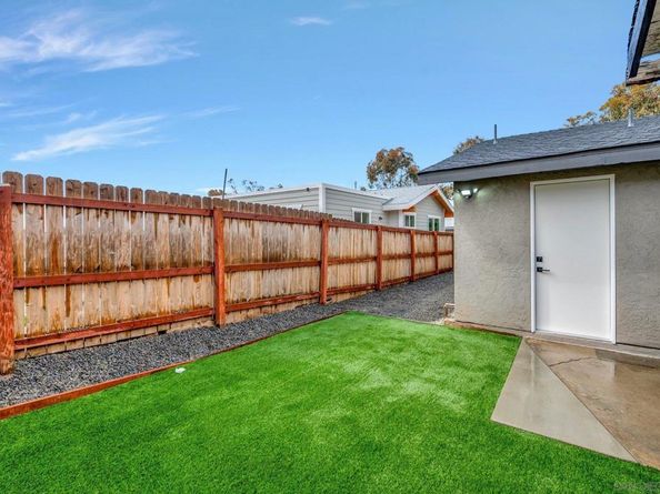 1313 N Ave, National City CA 91950