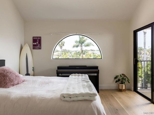 4007 Canario St Unit E, Carlsbad CA 92008