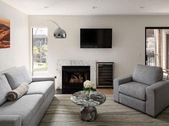 4007 Canario St Unit E, Carlsbad CA 92008