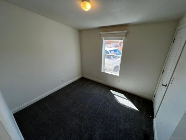 8975 Lamar St, Spring Valley CA 91977