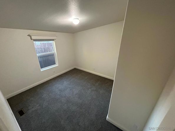 8975 Lamar St, Spring Valley CA 91977