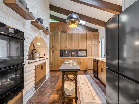 2710 Dehesa Road, El Cajon CA 92019