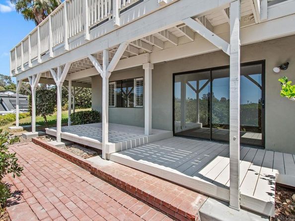 1957 Outrigger Way, Oceanside CA 92054
