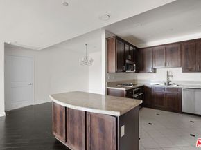4424 Whitsett Avenue 303, Studio City CA 91604