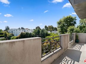 4424 Whitsett Avenue 303, Studio City CA 91604