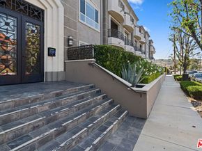 4424 Whitsett Avenue 303, Studio City CA 91604