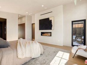 923 Milwood Avenue, Venice CA 90291