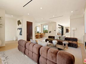 923 Milwood Avenue, Venice CA 90291