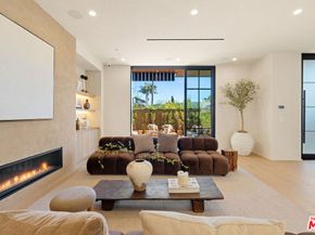 923 Milwood Avenue, Venice CA 90291