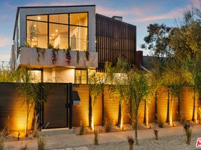 923 Milwood Avenue, Venice CA 90291