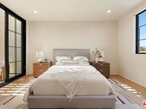 923 Milwood Avenue, Venice CA 90291