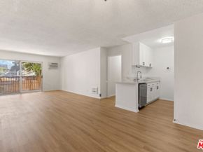 18307 Burbank Boulevard 118, Tarzana CA 91356