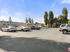 18307 Burbank Boulevard 118, Tarzana CA 91356