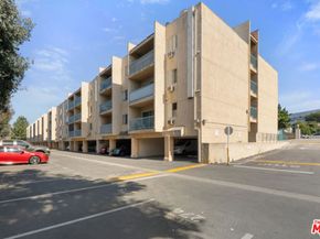 18307 Burbank Boulevard 118, Tarzana CA 91356