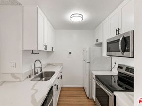 18307 Burbank Boulevard 118, Tarzana CA 91356